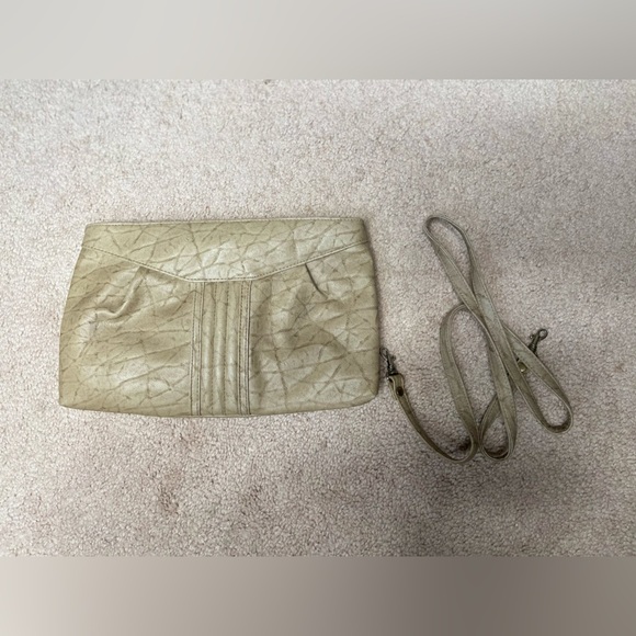 None Handbags - Cream handbag with Textured Design